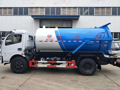 專業環保衛士 東風8噸吸污吸糞車，高效解決化糞池清理難題